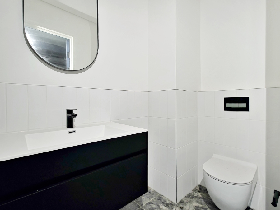 0 Bedroom Property for Sale in Sea Point Western Cape